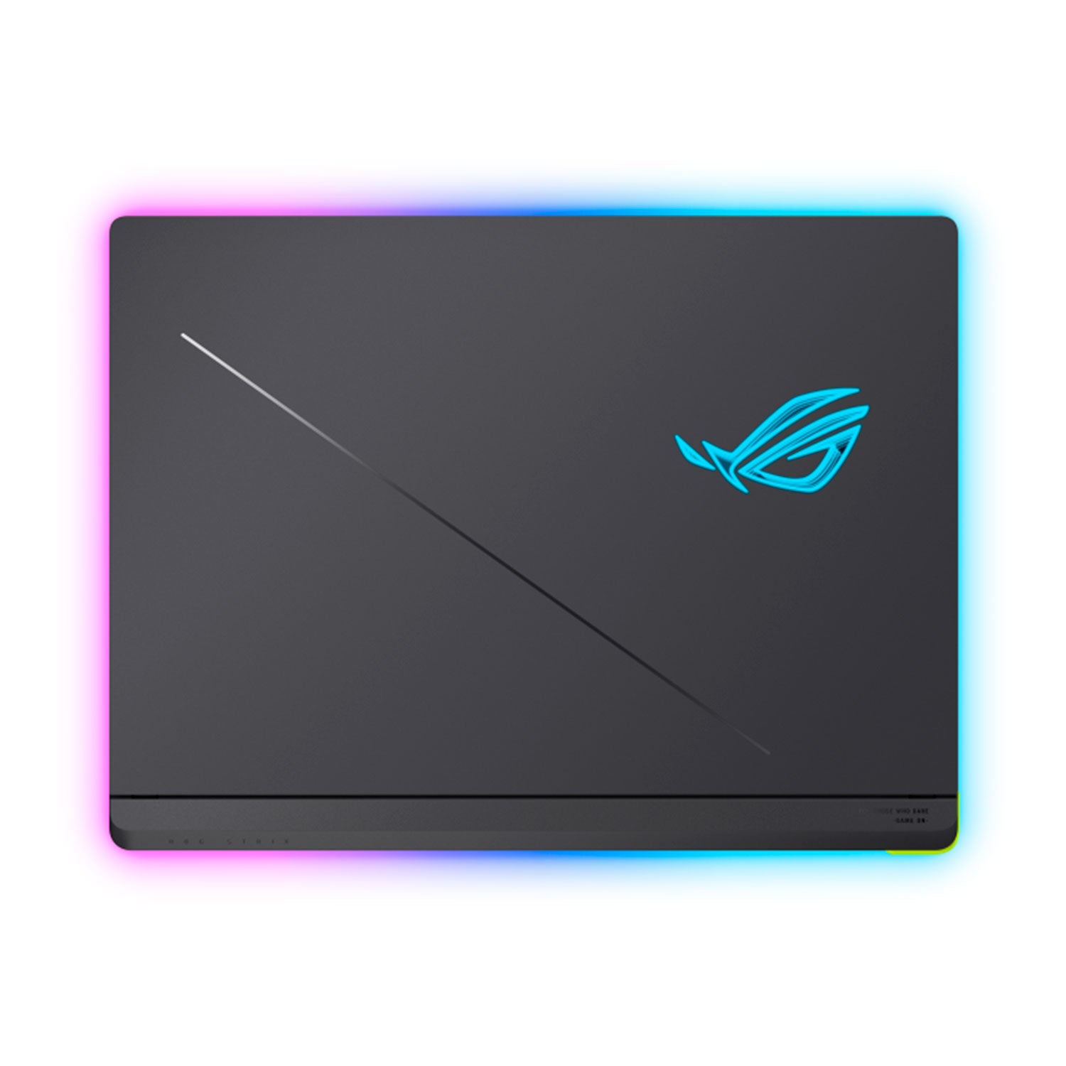 ASUS ROG Strix G18 vista de la parte inferior mostrando el sistema de ventilación Tri-Fan